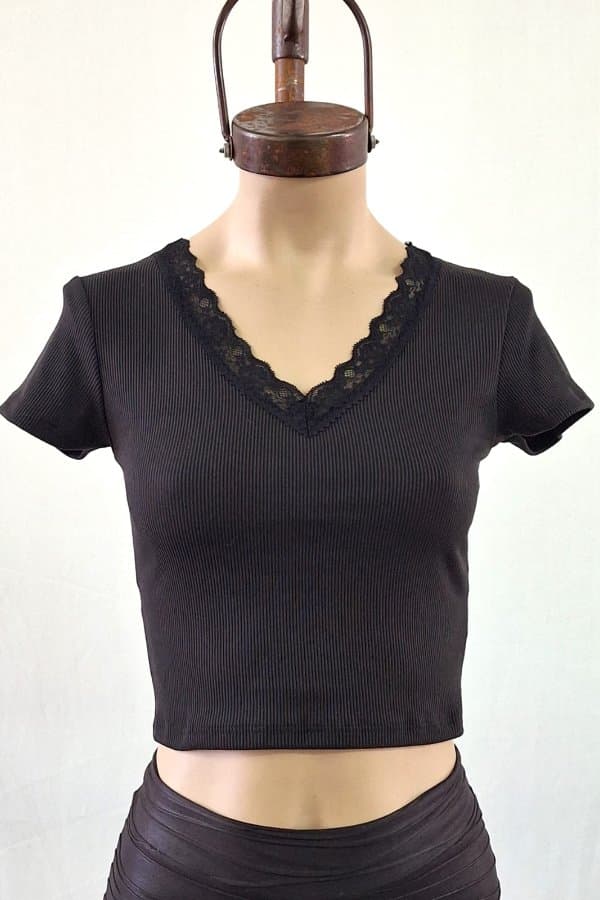 Remera cuello V puntilla morley soft
