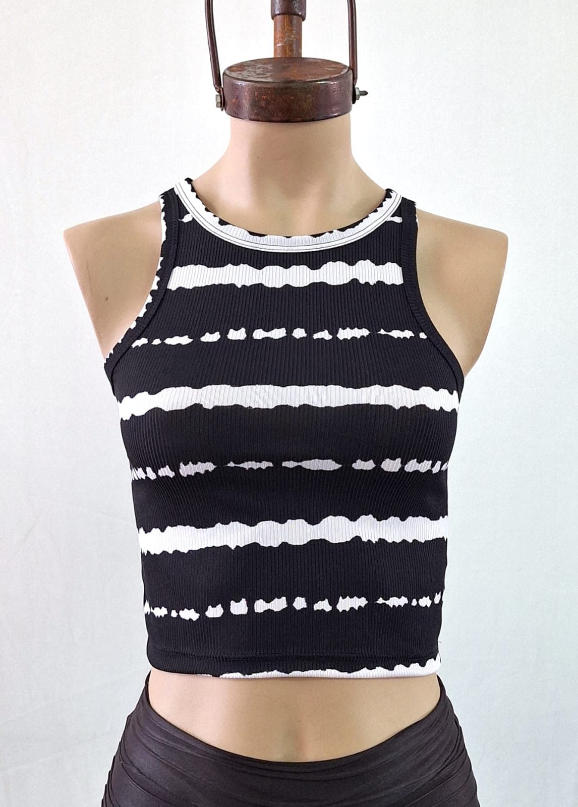 Musculosa deportivo raya irregular morley 2026